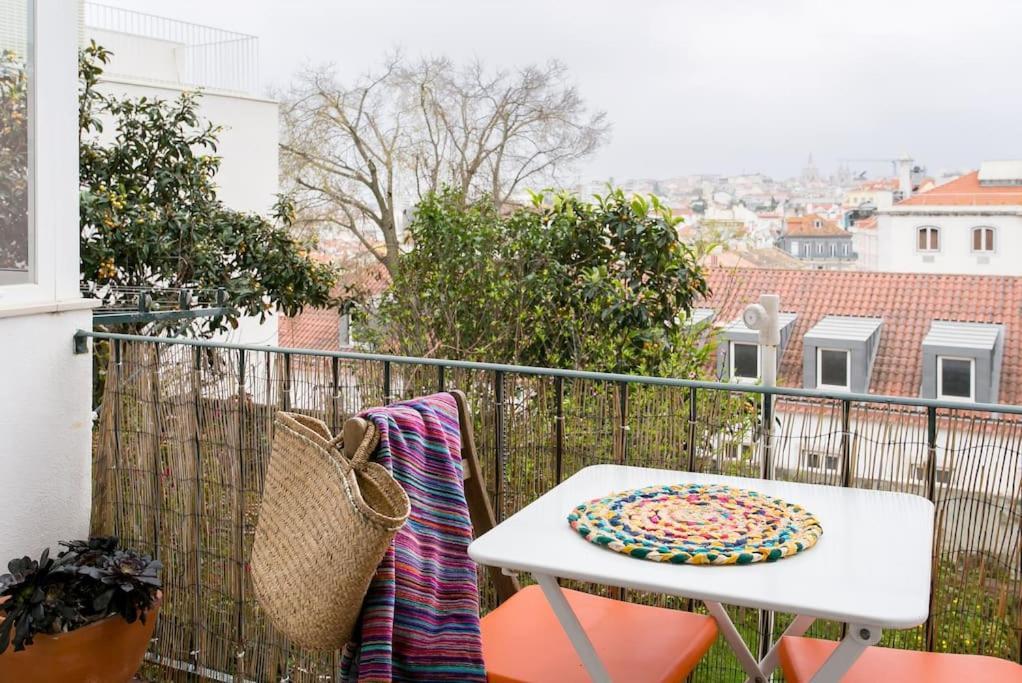 Principe Real Cool And Artistic 3 Bedrooms Flat! Лиссабон Экстерьер фото