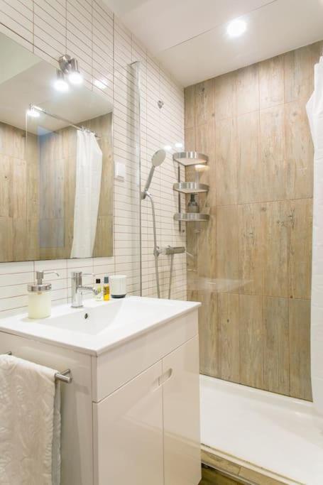 Principe Real Cool And Artistic 3 Bedrooms Flat! Лиссабон Экстерьер фото